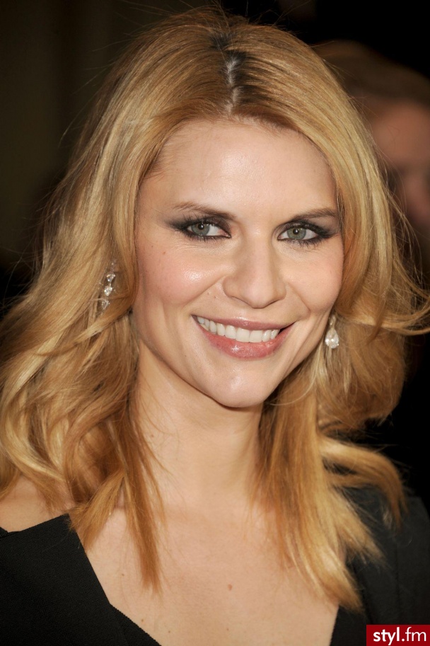 Średnie Fryzury