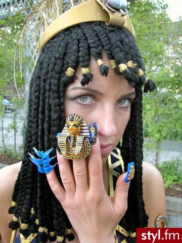 3-cie miejsce Essen (Nail Art Championship in Europe). Moje pazurki za, ktore zdobylam 3-cie miejsce na mistrzostwach Europy w Essen. Niesety przed robieniem zdjec modelka przewrocila sie i zlamala palme na najmniejszym paznokciu:) - Paznokcie