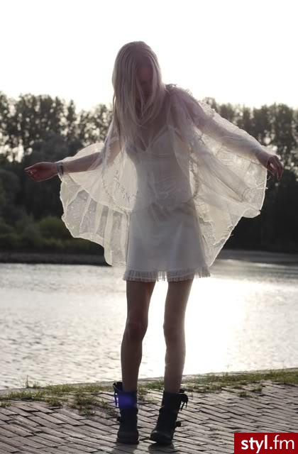 Jeżeli zdjęcie znajduje się już w galerii poproszę o link - Pozostałe Ciuchy Moda