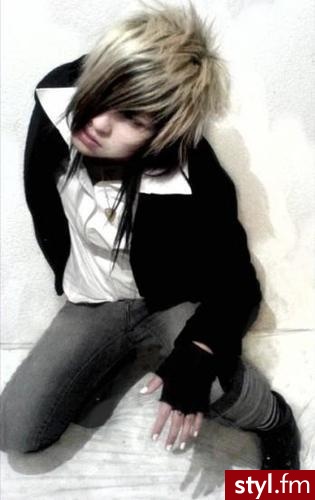 EMO Alternatywne Średnie Fryzury