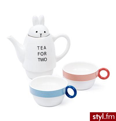 Zestaw dla dwojga zaprojektowany przez Shinzi Katoh - słodki dzbaneczek oraz dwa kubki. Cena: $45. - Misz-masz