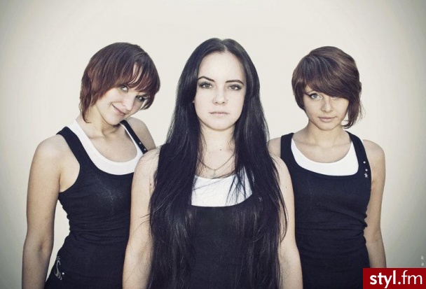 3 fryzury - Średnie Fryzury