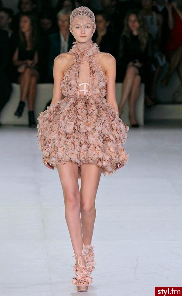 Sukienki Moda