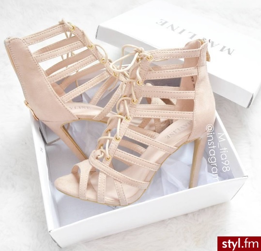 Szpilki Buty Moda