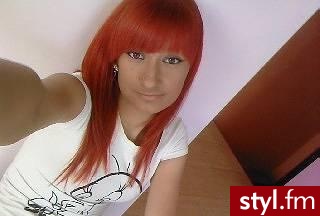 Średnie Fryzury