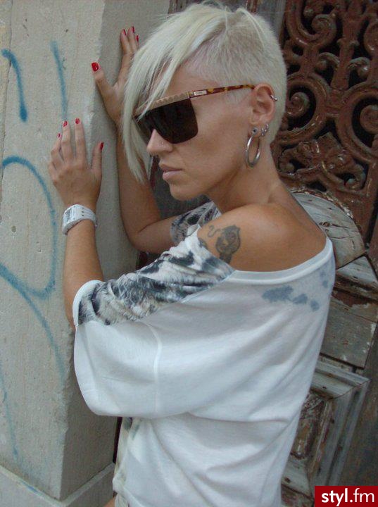  - Blond Punk Rock Alternatywne Krótkie Fryzury