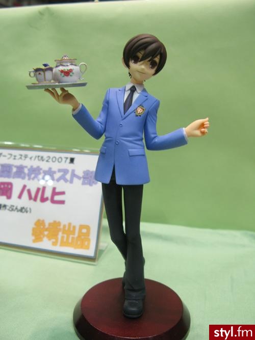 Figurka. Figurka haruhi z ouran high school host club : ) moim zdaniem perfekcyjne wykonanie : ) cudo - Gadżety Inne Moda