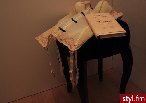 gorset - Pozostałe Ciuchy Moda