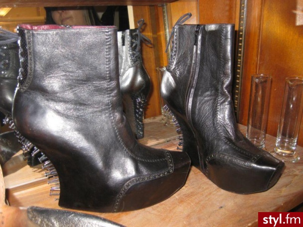 wow - Pozostałe Buty Moda