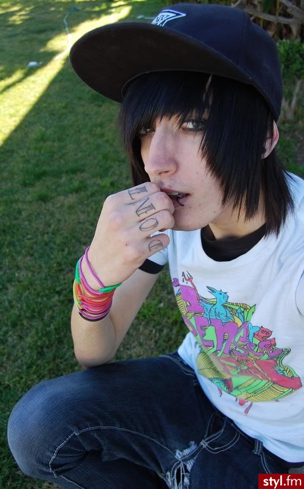 EMO Alternatywne Średnie Fryzury