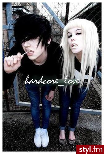 to nie moja fotka ^^ jeżeli to zdjecie znajduje sie juz w galerii prosze napisac, to usune xd - EMO Alternatywne Średnie Fryzury