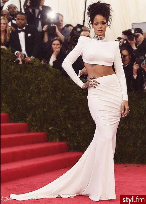 Total white w wykonaniu Riri <3 Moim zdaniem wygląda przepięknie !  - Pozostałe Ciuchy Moda