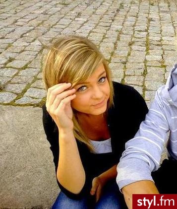 Średnie Fryzury