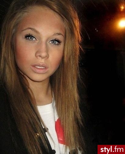 Brązowe Rozpuszczone Proste Na co dzień Długie Fryzury