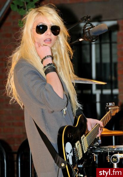 Taylor Momsen - Moda uliczna Inne Moda