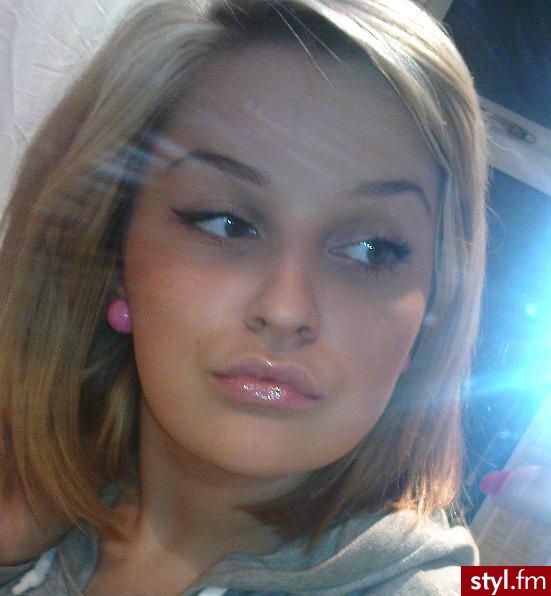 . - Krótkie Fryzury