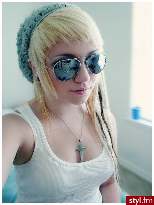 Blond Rozpuszczone Proste z grzywką Na co dzień Długie Fryzury
