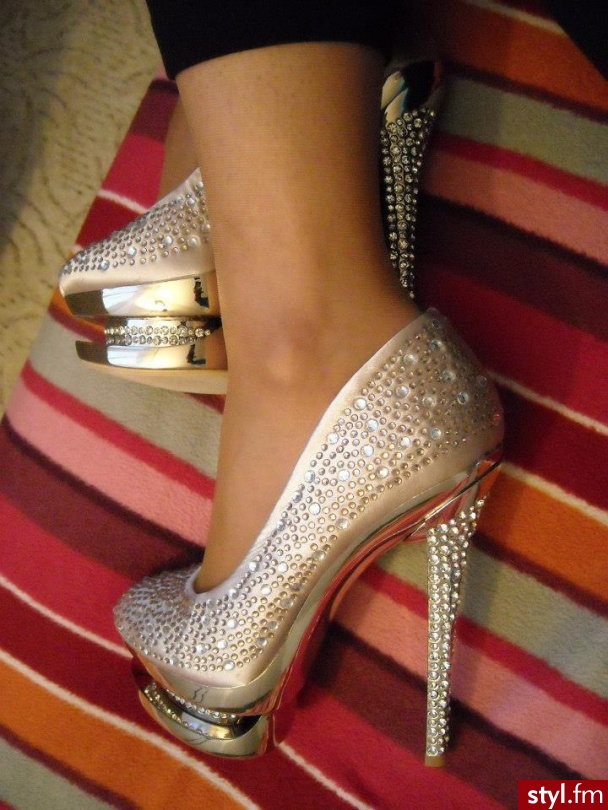Szpilki Buty Moda