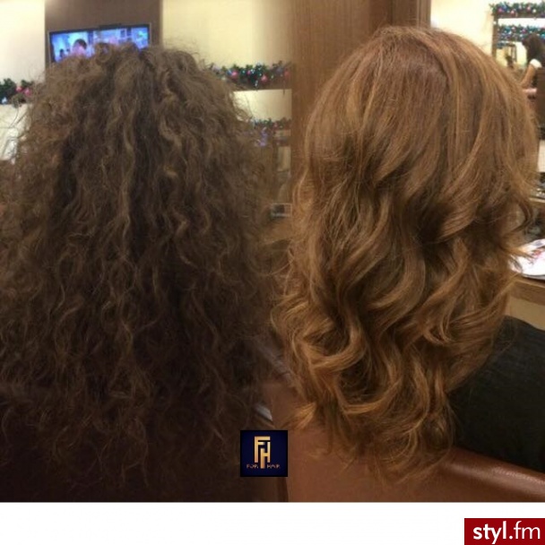 Sombre z Olaplex http://forhairsobieski.pl/ - Brązowe Rozpuszczone Kręcone Na co dzień Długie Fryzury