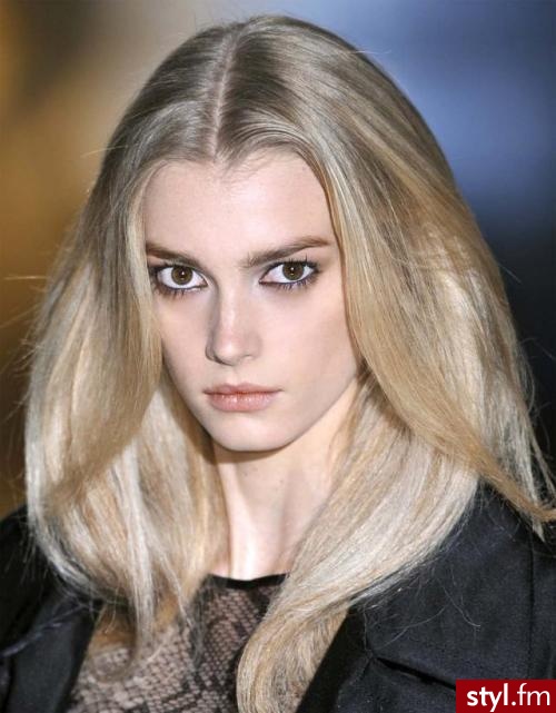 Blond Rozpuszczone Proste Na co dzień Długie Fryzury