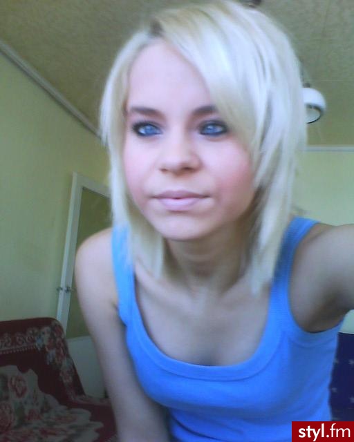 Blond Rozpuszczone Proste Na co dzień Średnie Fryzury