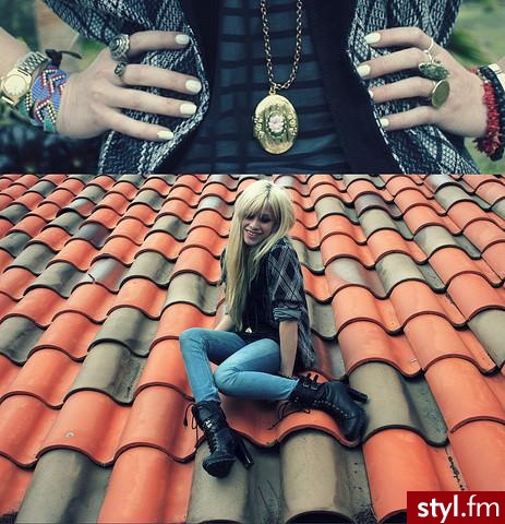 na co dzień. 1. MESH T, AMERICAN APPAREL 2. STRIPED ZIPPER SHOULDER TOP, H&M 3. SKINNY JEANS, DIY, 4. GRUNGY BOOTS, 5. GOLDEN LOCKET, PAINTED BY MY GRAMMY NAOMI 6. GRAMMAS BRACELET, in JEWELRY 7. MOMS HIGHSCHOOL WATCH,8. PESOS RING FROM ERICA,9. GRAND - Moda uliczna Inne Moda