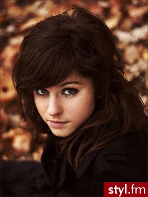 Średnie Fryzury