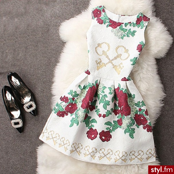 Pozostałe Sukienki Moda