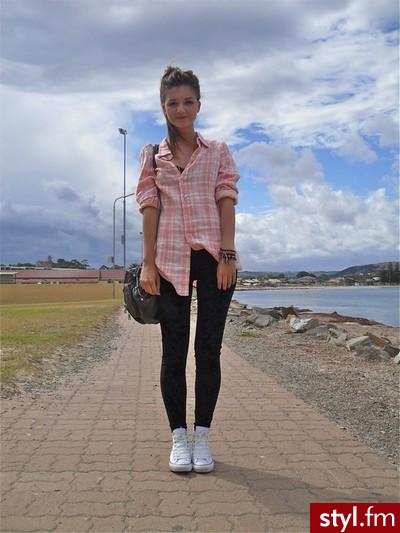 Jeśli jest to podaj link, wtedy usune - Moda uliczna Inne Moda