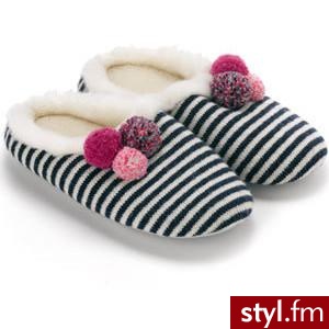 Stripe Footbed Slippers - Monsoon - Polyvore. Pobrano ze strony: http://www.polyvore.com/stripe_footbed_slippers/thing?id=22440420 - Pozostałe Buty Moda