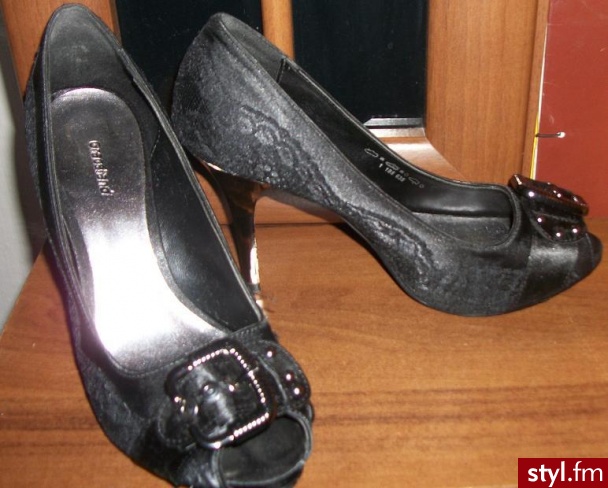 http://www.allegro.pl/show_item.php?item=2118131538 - Czółenka Buty Moda