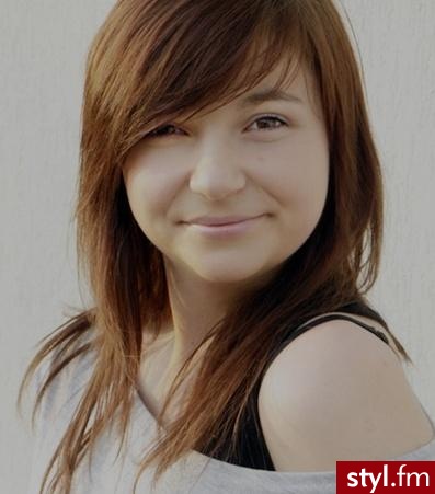 Średnie Fryzury