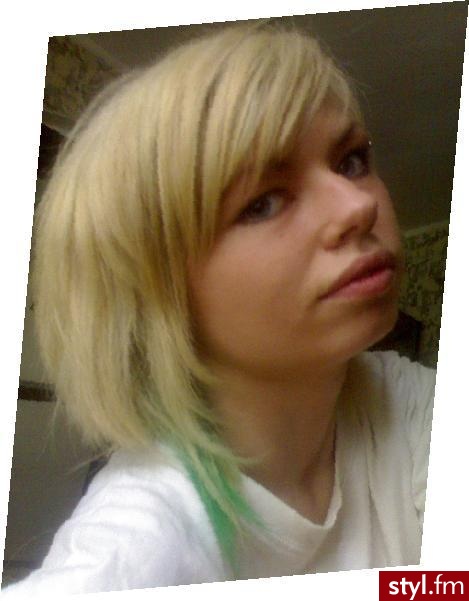 blondi - Średnie Fryzury