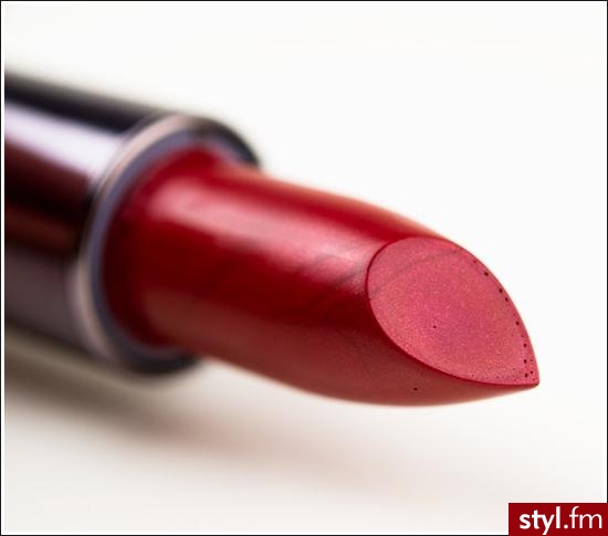 CoverGirl Enthrall Lip Perfection Lipcolor - Dzienne Makijaże