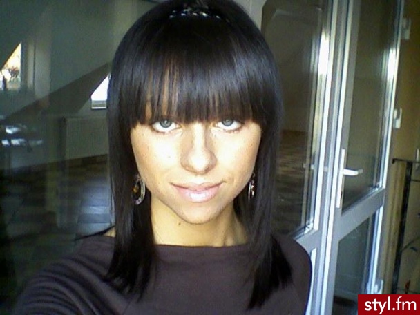 Średnie Fryzury