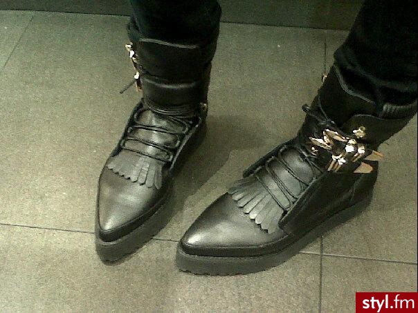 Glany Buty Moda