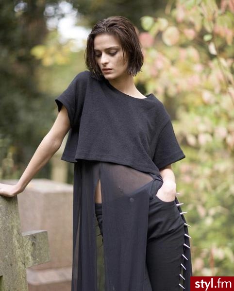 Jeżeli zdjęcie znajduje się już w galerii poproszę o link - Moda uliczna Inne Moda