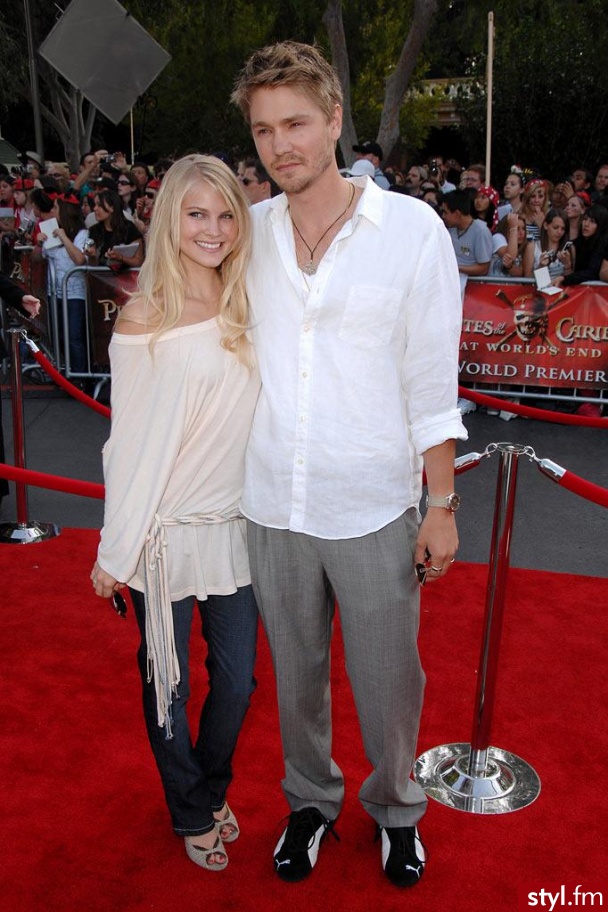 Jeśli jest napisz i podaj link :)
Chad Michael Murray - Pozostałe Ciuchy Moda
