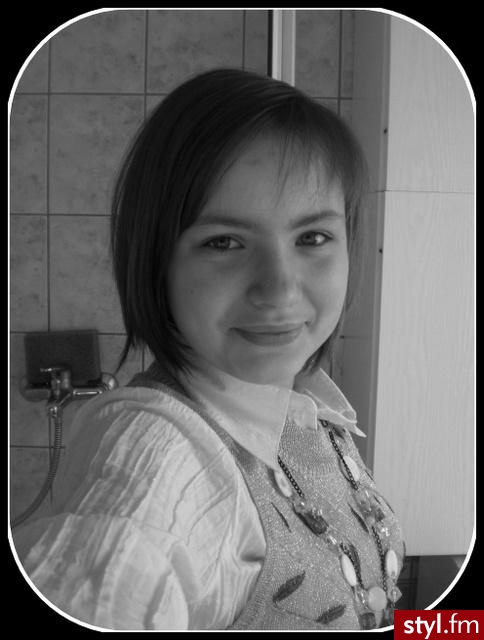 Średnie Fryzury