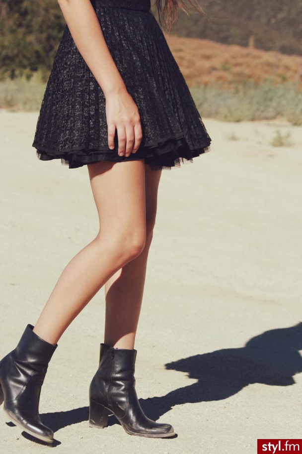 Sukienki Moda