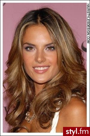 Alessandra Ambrosio - Długie Fryzury