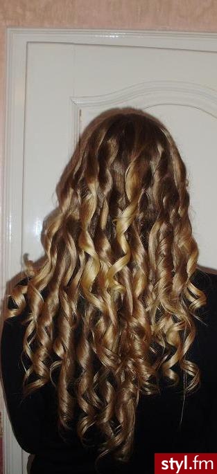 Blond Rozpuszczone Kręcone Na co dzień Długie Fryzury