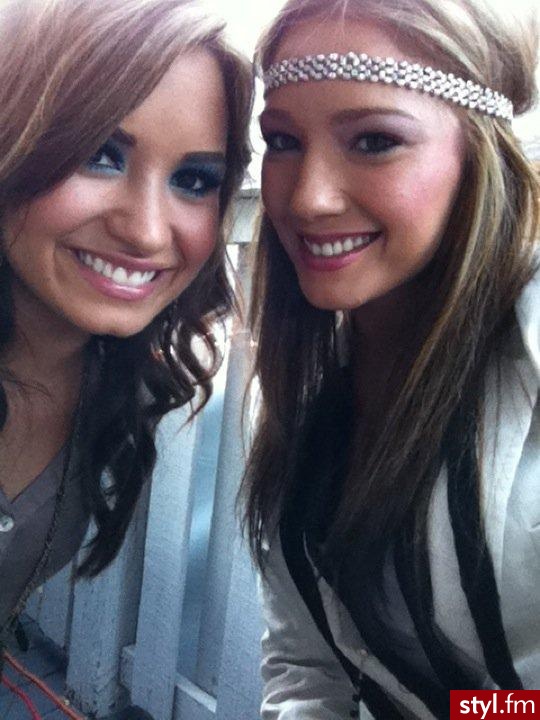 Demi i Dallas Lovato - Dzienne Makijaże