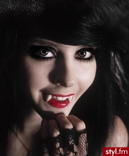 vampire (;.. - Średnie Fryzury