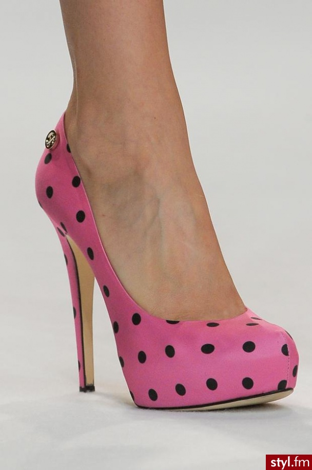 Szpilki Buty Moda