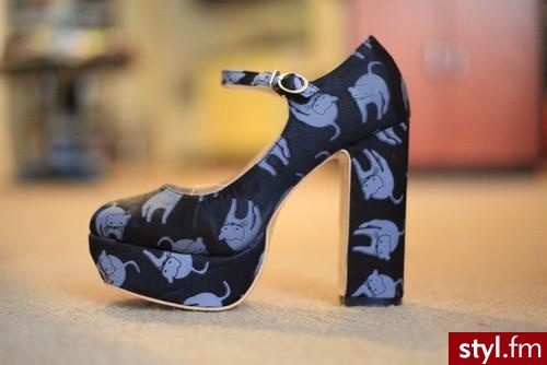 Pozostałe Buty Moda