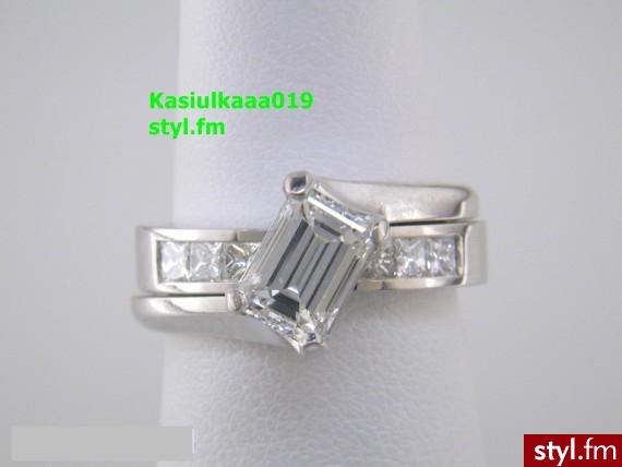 Pierścionek Zaręczynowy. Jeśli Jest Już w Galerii Proszę Pisać Tylko Na Priv ;) - Biżuteria ślubna Ślub Moda