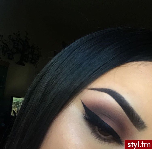 Inspiracje modowe: http://klaoudyna.tumblr.com/ - Makijaże