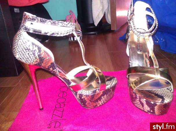 Szpilki Buty Moda