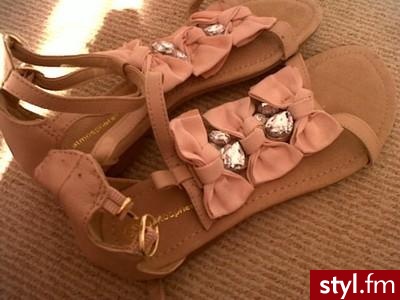 Klapki Buty Moda